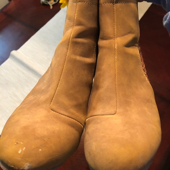 Camel booties size 9 - Picture 2 of 4